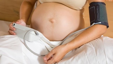 妊娠高血圧症候群と浮腫み