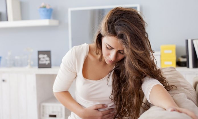 妊娠超初期～妊娠初期の胃痛で知っておきたいこと　原因 対策 痛み方 流産 いつから など