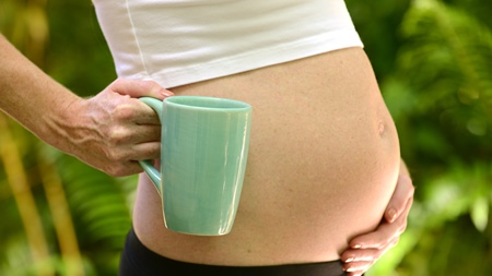 妊婦さんのカフェイン摂取量の目安とは？