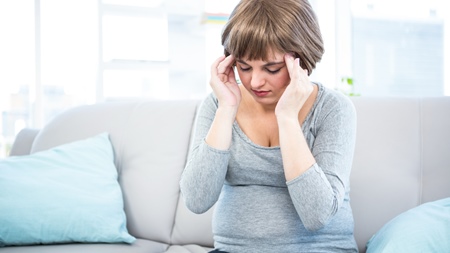 妊娠中期の頭痛の症状について