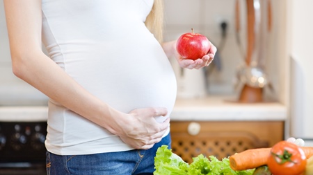 妊婦さんと食べ物の制約について