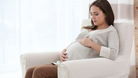 妊娠後期の胎動について