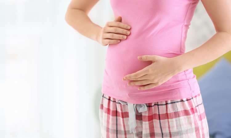 ヶ月 妊娠 お腹 3 【妊娠3ヶ月】胎児と母体の症状で知っておきたいこと