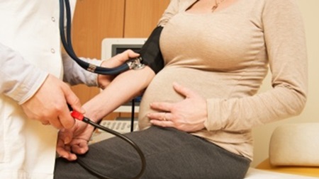 妊娠高血圧症候群や妊娠糖尿病